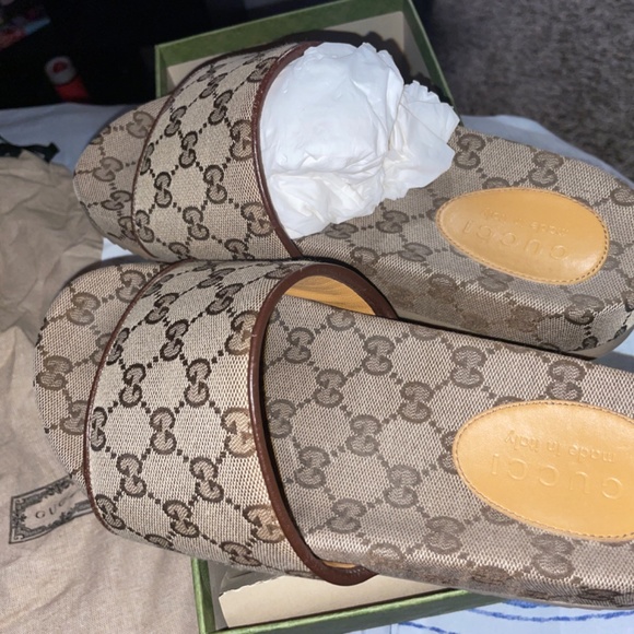 COPY - Gucci platforms - Picture 3 of 5